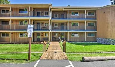 Main picture of Beaver Village 17-32