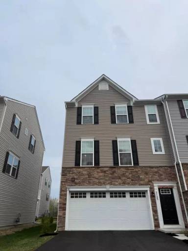 Main picture of 2125 Rivers Dr