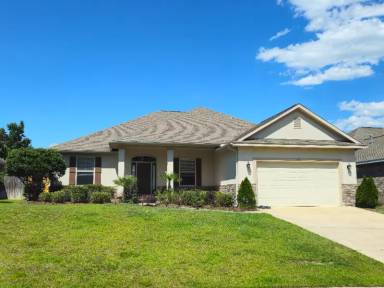 Main picture of 135 Alicia Dr