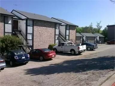 Main picture of 332 Lake Meadows Dr