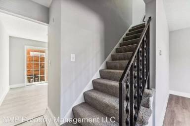 Main picture of 4036-4056 Carlton Ave - 4056-D