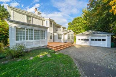 Main picture of 52 Herrick Rd