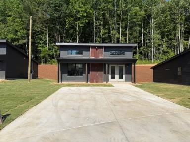 Main picture of 1270 Tunnel Hill Varnell NW