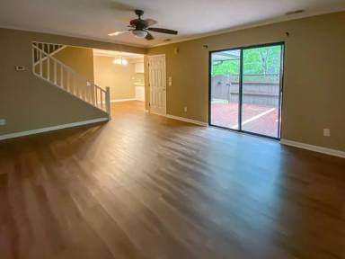 Main picture of 161 Springberry Ln