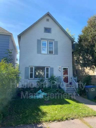 Main picture of 127 N 28th Ave W