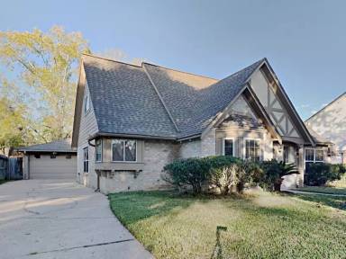 Main picture of 654 S Rivershire Dr