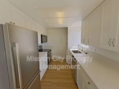 Main picture of 1771 Grand Ave