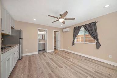 Main picture of 720 Donovan Ct
