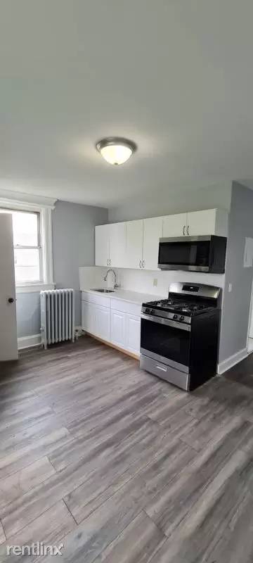 Main picture of 102 Grant Ave