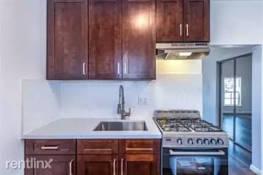 Main picture of 3644 Van Buren Blvd