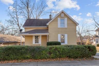 Main picture of 245 Saint Louis Ave
