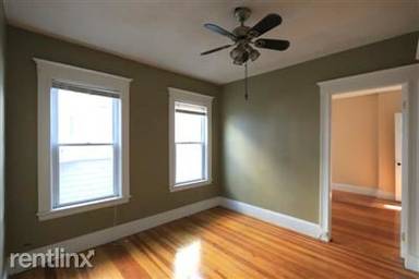 Main picture of 17 Mason St