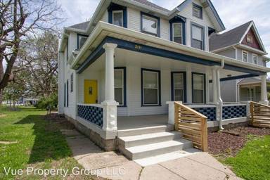 Main picture of 2149 Carrollton Ave