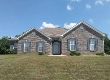 Main picture of 25099 Ivy Chase