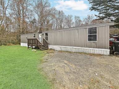 Main picture of 412 McElhaney Rd