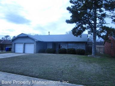 Main picture of 1612 Oakcrest Ave