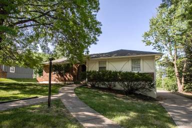 Main picture of 8439 E 56th Ter