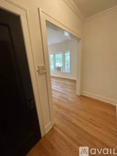 Main picture of 1703 W Catalpa Ave