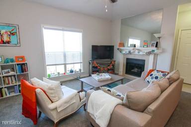 Main picture of South Bluffs Apartments