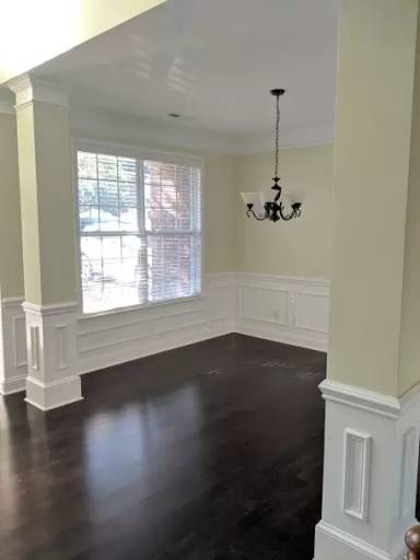 Main picture of 10832 Clark St