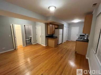 Main picture of 2314 W Rosemont Ave