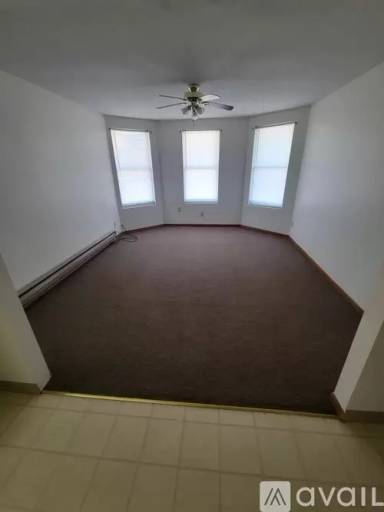 Main picture of 600 King St