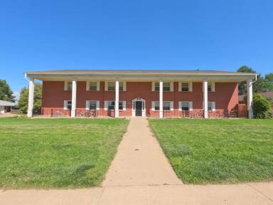 Main picture of 1100 Hays Street - 4