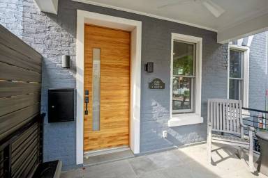 Main picture of 522 F St NE