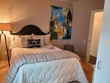 Main picture of Burnham Pointe