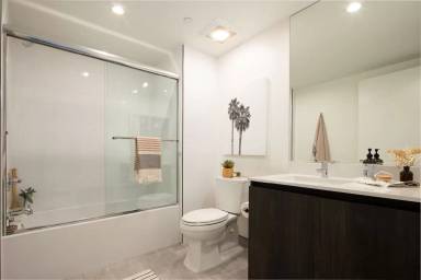 Main picture of 3766 Motor Ave