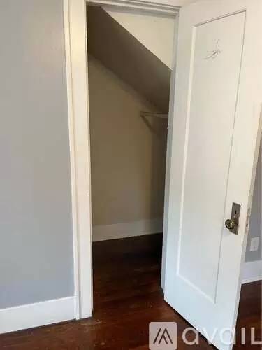 Main picture of 5121 Polk St