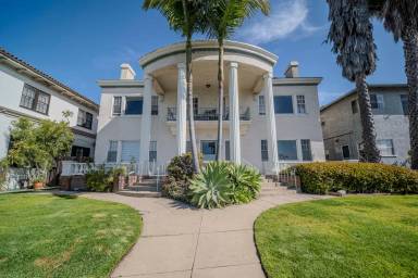 Main picture of 3435 E Ocean Blvd