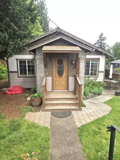 Main picture of 703 Barclay Hills Dr