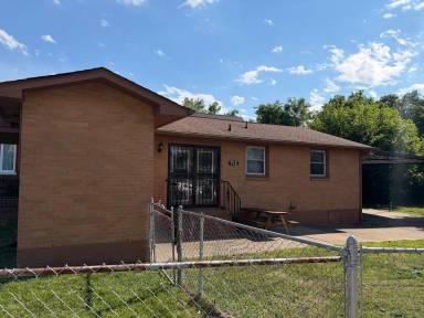 Main picture of 712 Meridian St