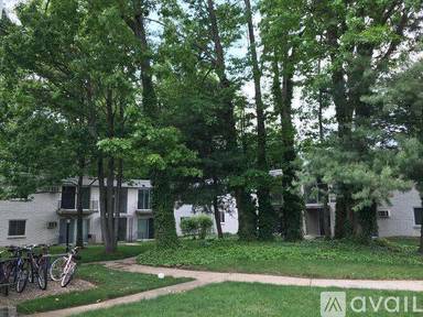 Main picture of 988 S Lincoln St