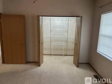 Main picture of 104 Pearl St