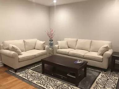 Main picture of 105 Bennett Ave