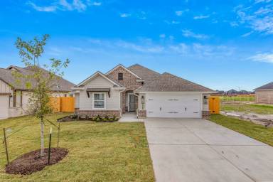Main picture of 2911 Spector Dr