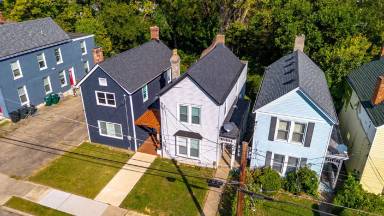 Main picture of 1716 Brewster Ave
