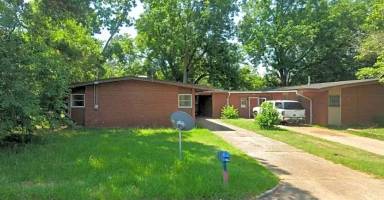 Main picture of 1984 S Riverview Cir