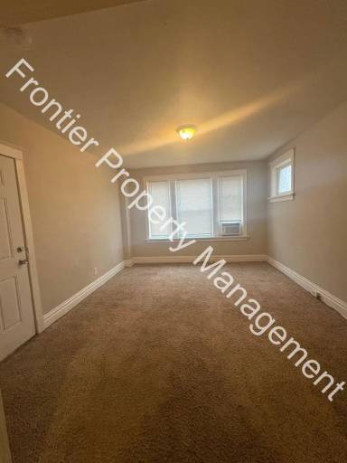 Main picture of 5309 Michigan Ave