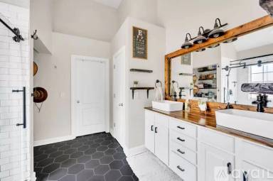 Main picture of 7028 Still Spring Hollow Dr