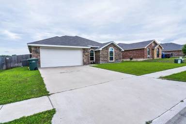 Main picture of 1907 Lindsey Dr