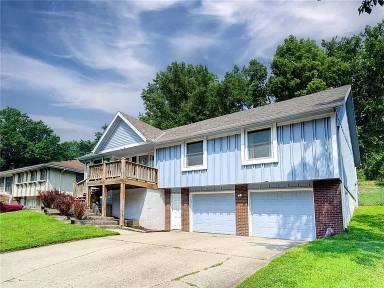 Main picture of 5510 NW Seminole Dr