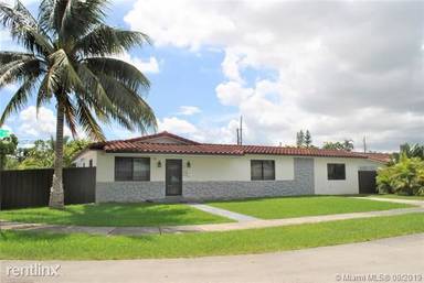 Main picture of 10790 SW 57th Ter