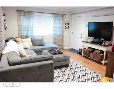 Main picture of 40 Chappie St