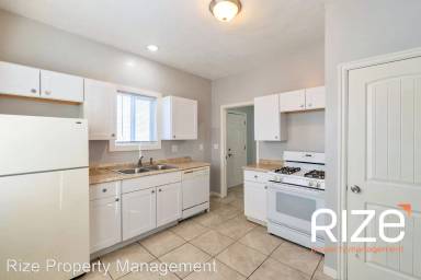 Main picture of 2433 B Ave