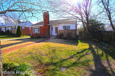 Main picture of 7906 Wildwood Dr