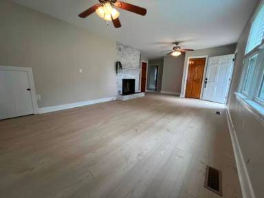 Main picture of 309 Tareyton Ln