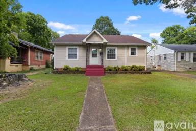 Main picture of 511 Simpson St